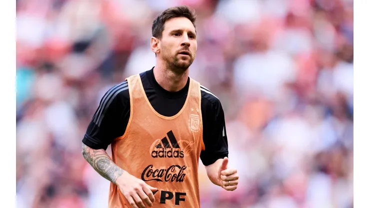 Messi se entrena diferenciado.