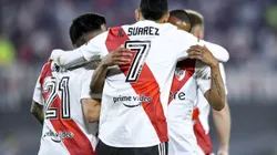 BUENOS AIRES, ARGENTINA - OCTOBER 12: Matias Suarez of River Plate celebrates with teammates after scoring the second goal of his team during a match between River Plate and Platense as part of Liga Profesional 2022 at Estadio Más Monumental Antonio Vespucio Liberti on October 12, 2022 in Buenos Aires, Argentina. (Photo by Marcelo Endelli/Getty Images)