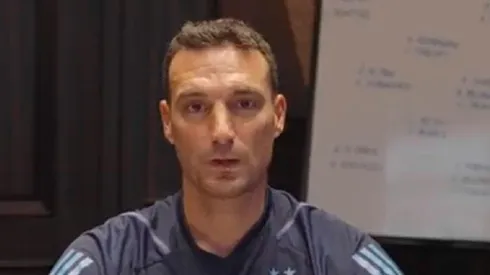 Los 3 secretos que esconde el pizarrón de Scaloni