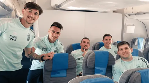 El curioso pasajero n° 50 del avión de la Selección Argentina a Qatar