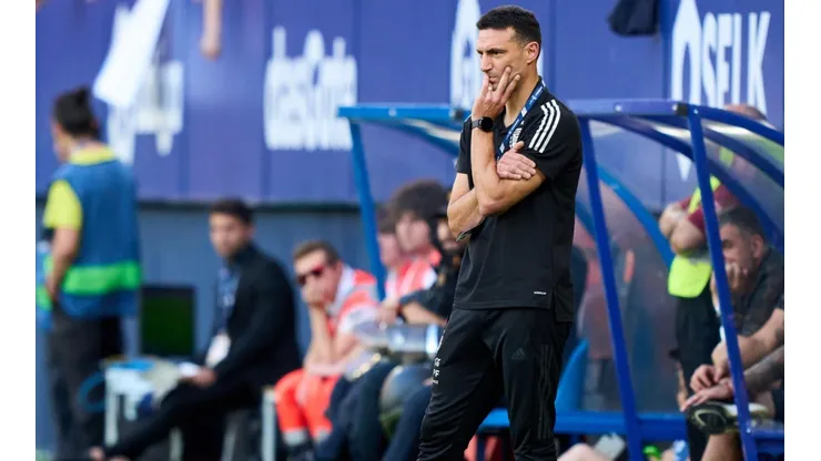Problemas para Scaloni: la contundente decisión de la Premier League que perjudica a Argentina