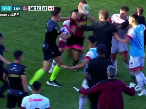 VIDEO | Casi terminan a las piñas: la Reserva de Boca, Lanús y el árbitro tuvieron un picante final de partido