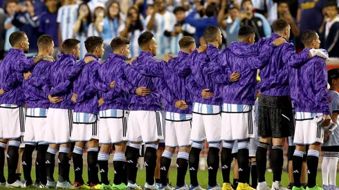 Otro jugador de Argentina, entre algodones.