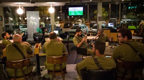 Llega La Noche de los Bares Notables a Buenos Aires.