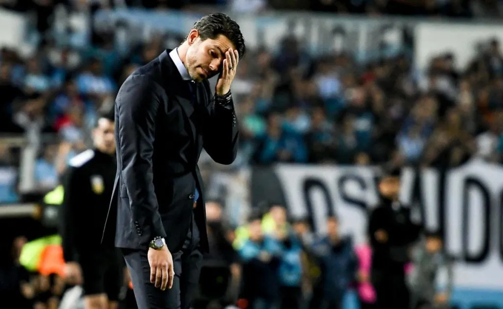 Fernando Gago, durante su paso como técnico de Racing.