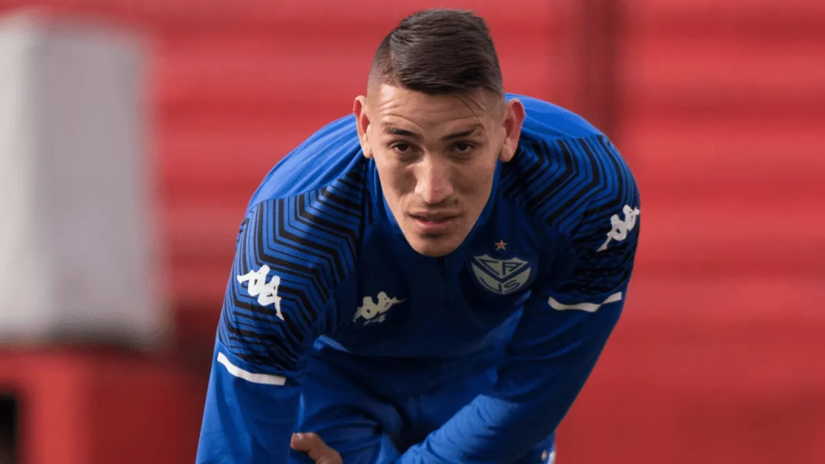 Centurión rescinde su vínculo con Vélez.