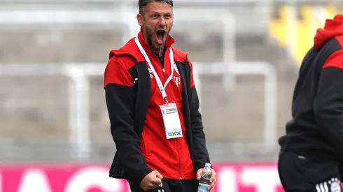 MUNICH, GERMANY – MAY 16: Martin Demichelis, coach of Bayern München celebrates the 2nd team goal during the 3. Liga match between TSV 1860 München and Bayern München II at Stadion an der Gruenwalder Straße on May 16, 2021 in Munich, Germany. (Photo by Alexander Hassenstein/Getty Images)