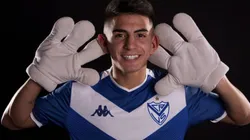 Thiago Almada mantiene una gran relación con Riquelme (Foto: prensa Vélez).