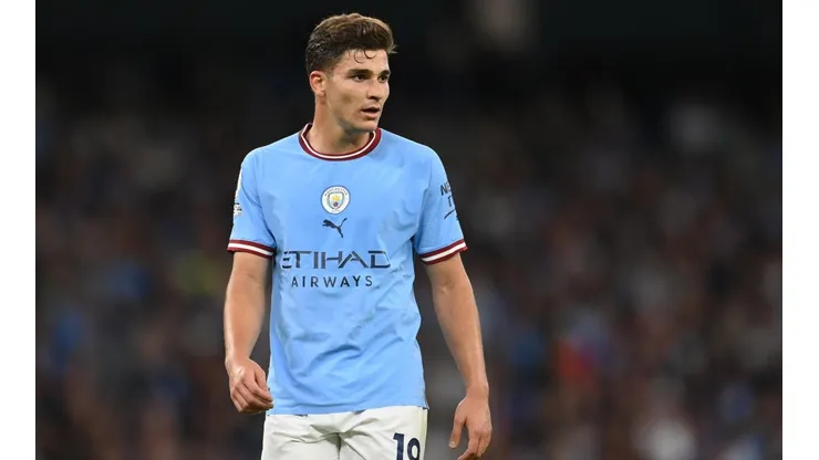Julián Álvarez se prepara para otro duelo clave en Premier League.