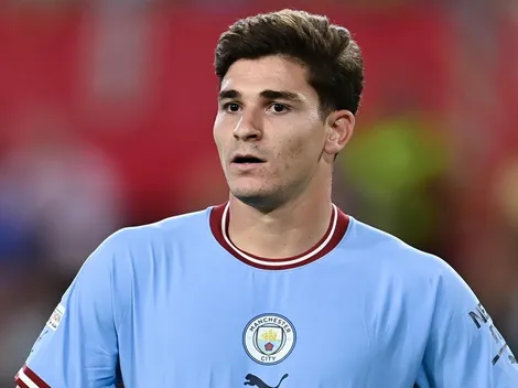 ¿Juega Julián Álvarez hoy en Manchester City vs. Liverpool por la Premier League 22/23