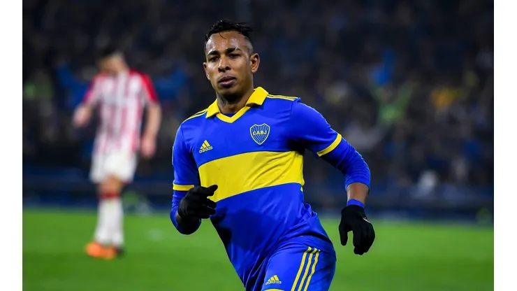 El dilema de Ibarra: con la inminente vuelta de Villa tras su lesión, ¿Quién saldría del XI titular de Boca?