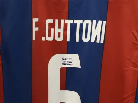 ¿Por qué las camisetas de San Lorenzo tienen los nombres mal escritos?
