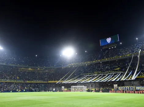 Insólito: descubrieron a dos hinchas de River en la platea de Boca