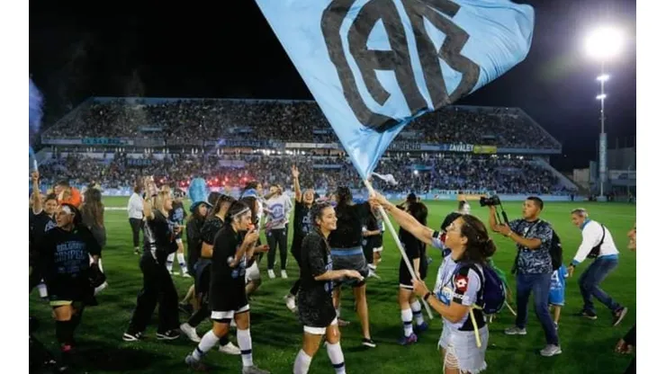 Con 28.000 hinchas alentando, el femenino de Belgrano logró su segundo ascenso en un año