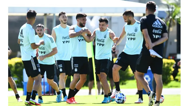 No se guardó nada: Un jugador de la Selección se insultó con varios hinchas de su equipo