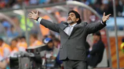 La increíble formación que usó Maradona en el último amistoso con Jamaica.