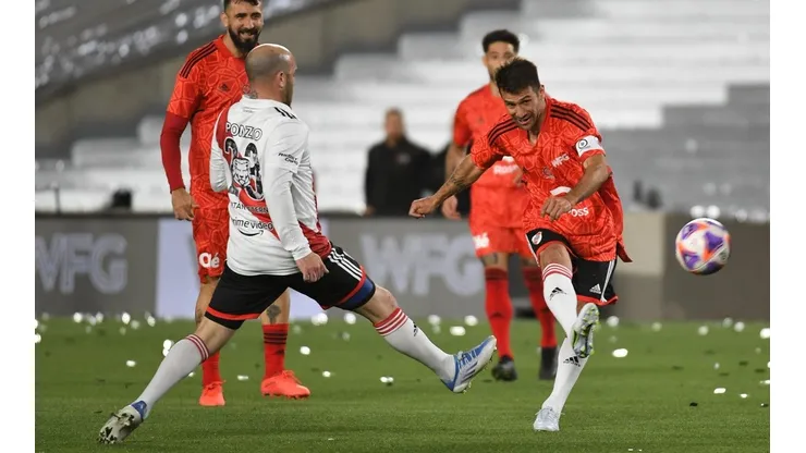 "Apagué la tele": los hinchas de River hicieron tendencia a uno de los presentes en la despedida de Ponzio