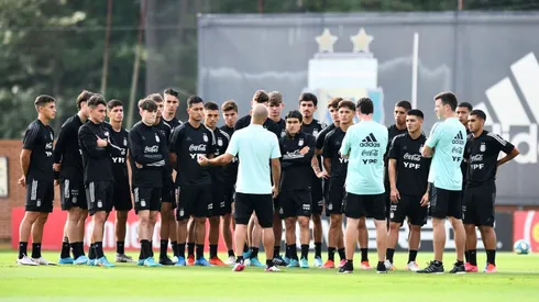 Con dos de Boca y uno de River, Mascherano presentó una lista con varias figuras para el Sub 20