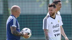 Sampaoli, contundente sobre Messi: "Está por encima de todos"