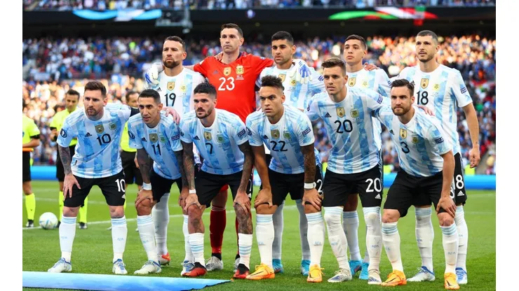 Scaloni mira de reojo: el titular de la Selección Argentina que salió lesionado y preocupa