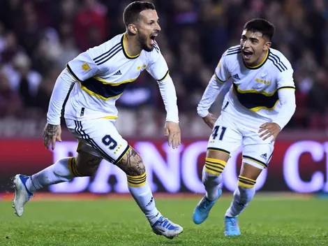 A Boca le costó, pero venció sobre la hora a Lanús y se trepó a la punta