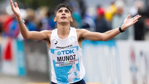 Agradcer, siempre. La expresión de Coco Muñoz tras cruzar la meta en el Mundial de Eugene 2022