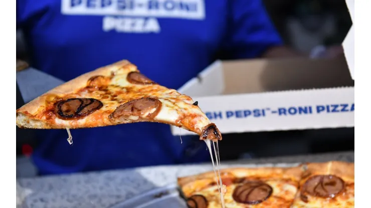 HOY es la Noche de la Pizza y la Empanada.