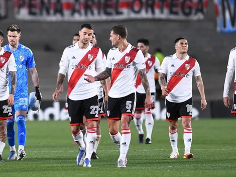 Susto en River por dos figuras pensando en el Superclásico