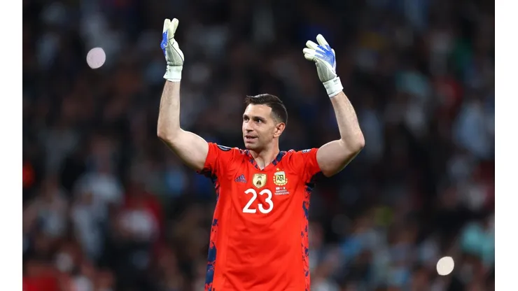 El inesperado tuit de Dibu Martínez.