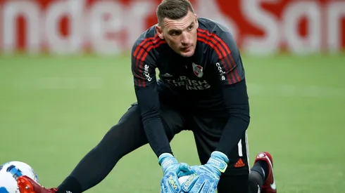 Armani, con molestias.