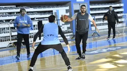 Argentina se enfrenta a Canadá por la clasificación al Mundial