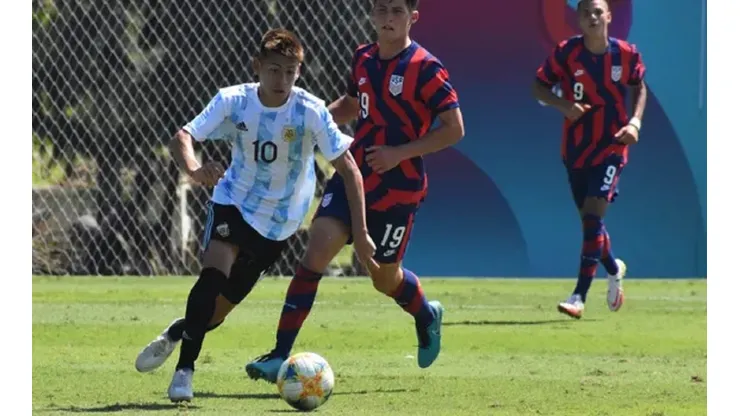Después de mucho tiempo, una de las máximas promesas de River volvió a jugar