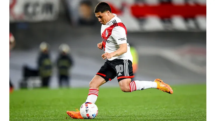 ¿Qué le pasó a Quintero? El colombiano salió en el entretiempo y encendió las alarmas en River