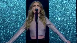 Avril sorprendió a todos los jurados.