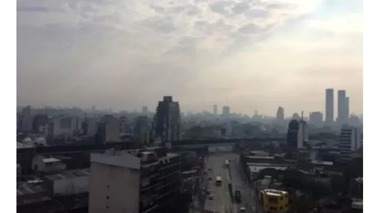 En la Ciudad de Buenos Aires y el conurbano bonaerense es producto de los incendios forestales.