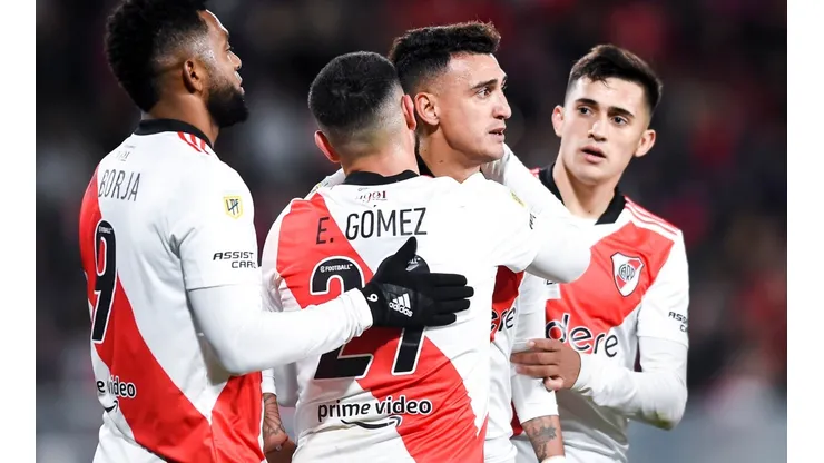 Suarez apareció sobre el final y River se quedó con el clásico ante Independiente