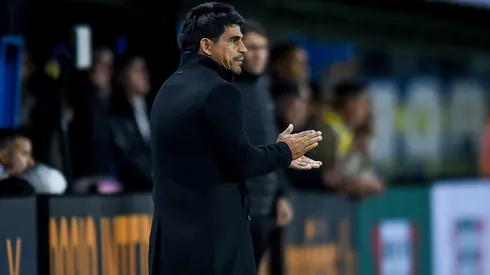 Ibarra sorprendió a todos ante el posible arribo de Cavani a Boca: "No puedo opinar..."