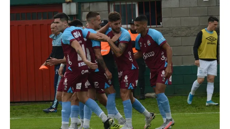 El tuit viral de Arsenal de Sarandí tras sacarle el invicto a Atlético Tucumán