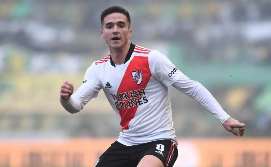 Agustín Palavecino con la camiseta de River.