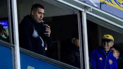 Un periodista amaga a ir contra Riquelme en las elecciones.