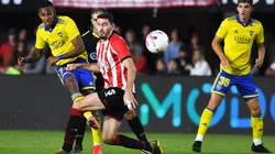 Boca y Estudiantes se enfrentan por la décima fecha de la Liga Profesional.