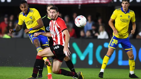 Boca y Estudiantes se enfrentan por la décima fecha de la Liga Profesional.