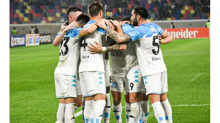 Racing sumó de a tres en Santiago del Estero.