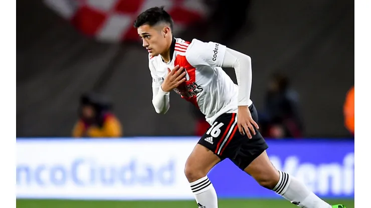 Solari tuvo su debut en River.