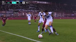 ¡Sacá la mano, Mateo! Sanabria, de Lanús, vio la roja por esta jugada 'particular'