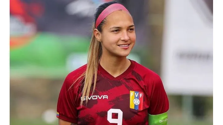 Deyna Castellanos, goleadora y capitana de Venezuela