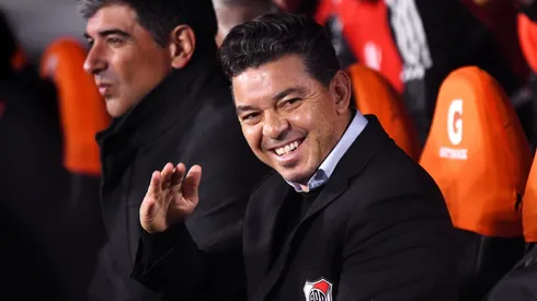 VIDEO | Del enojo a las risas: el divertido viral de Gallardo con los refuerzos tras la conferencia