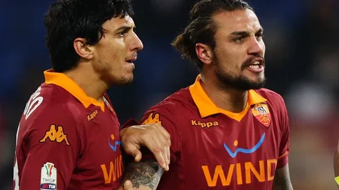 Nicolás Burdisso y Daniel Osvaldo, algunos integrantes argentinos en la historia de Roma.