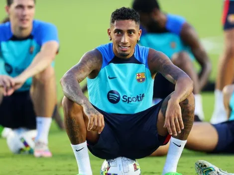 Raphinha, el brasilero que llegó al Barcelona, tiene una funda de celular bien argenta