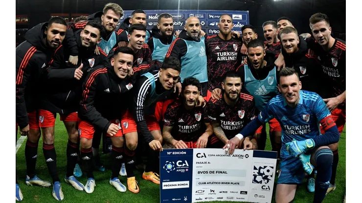 Los dos acompañantes sorpresa que tendrá el plantel de River ante Vélez